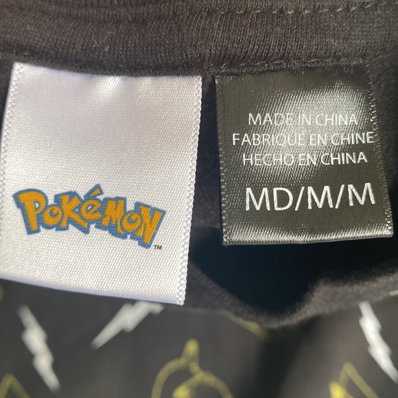 Pokemon Pikachu Sweatshirt Size M - Picture 3 of 7